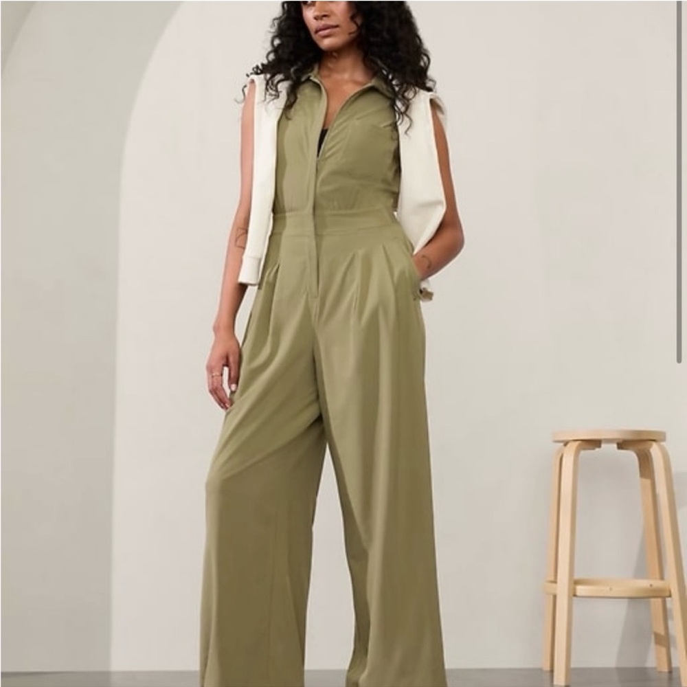 NWT Athleta Brooklyn Heights Wide Leg Sage Green Women's Jumpsuit
